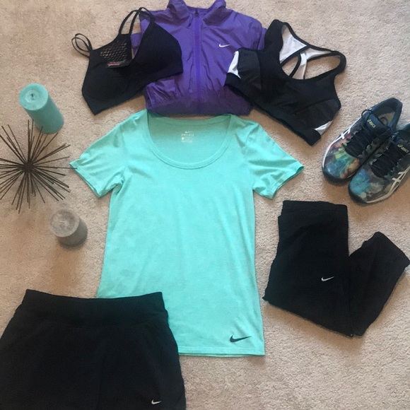 Ladies Nike Activewear Top - Picture 2 of 8